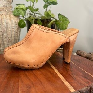 1970 vintage platform clogs